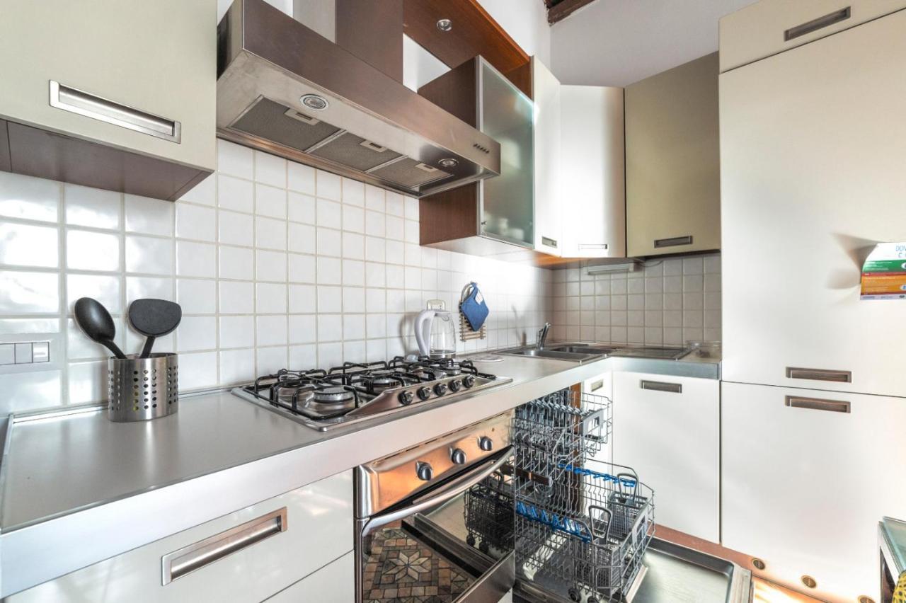 Porta Romana & Bocconi Cosy Apartment Мілан Екстер'єр фото