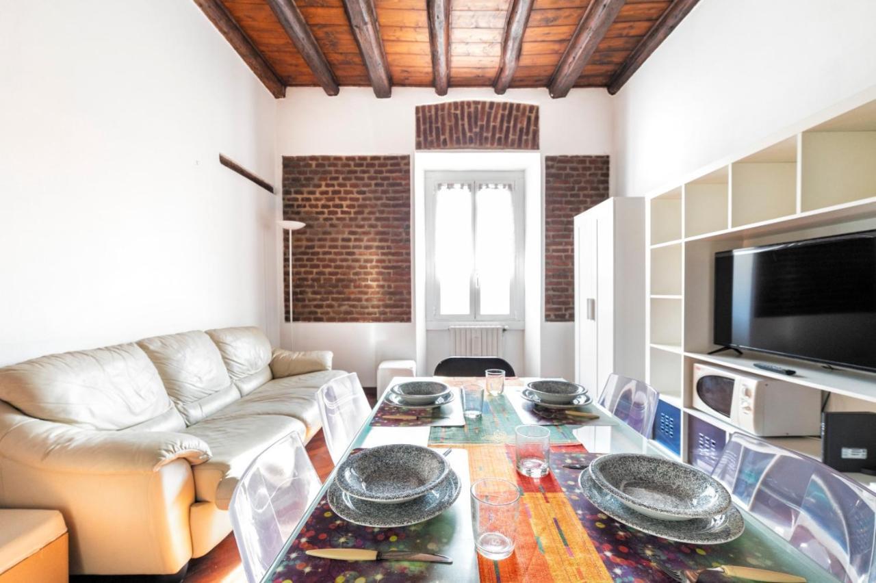 Porta Romana & Bocconi Cosy Apartment Мілан Екстер'єр фото